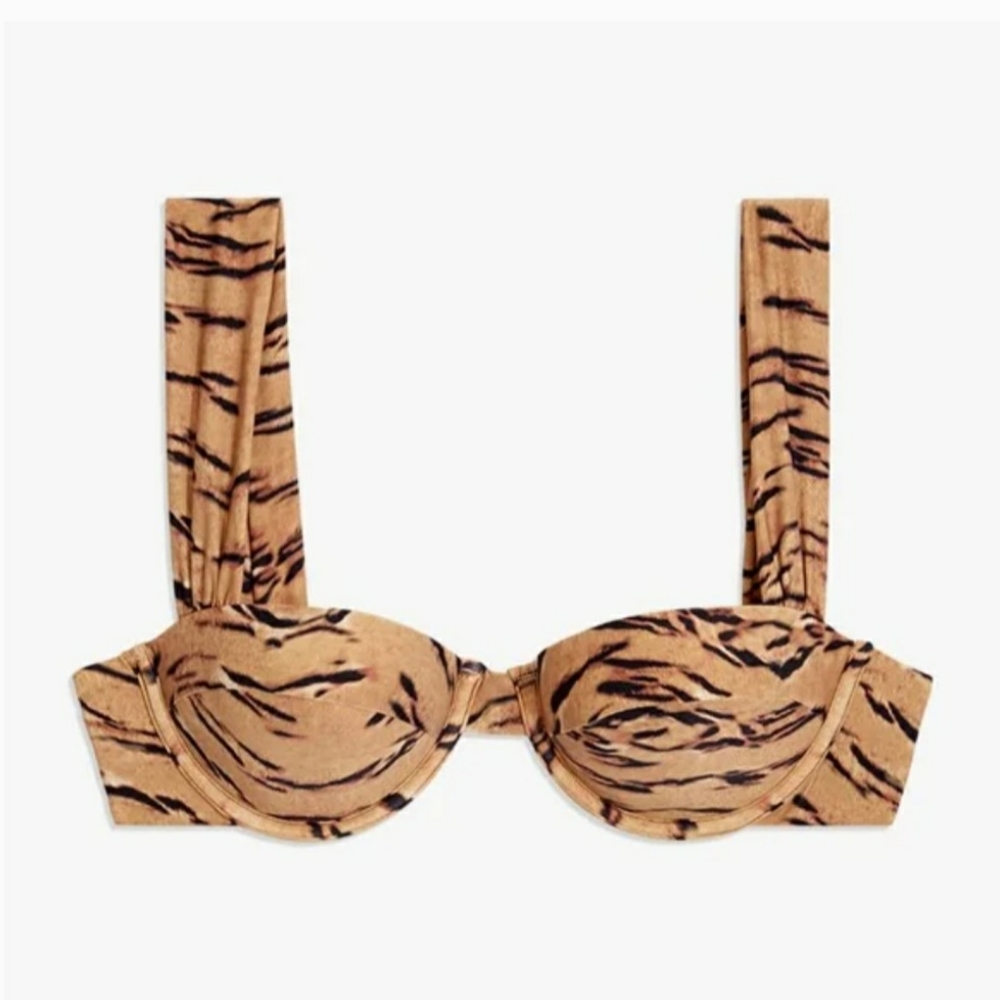WeWoreWhat Claudia Underwire Bikini Top Tiger Print Animal